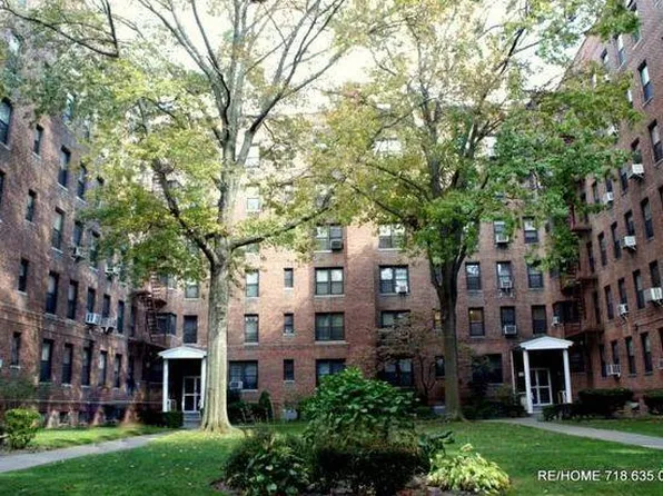 2425 Haring Street image 1 of 3