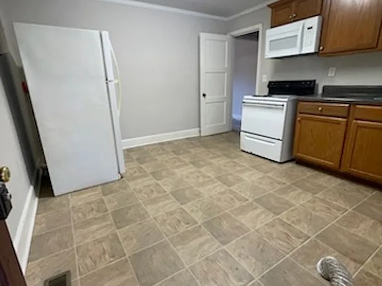 706 N Horner Blvd — Photo 14