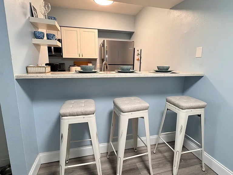 253 Rex Pl #E — Photo 5