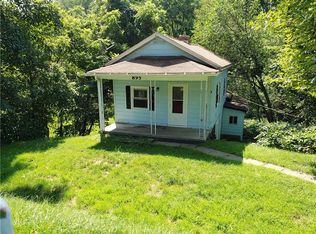 895 Spruce Ave, Rochester, PA 15074