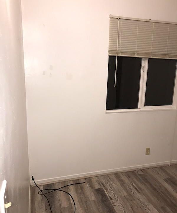 1st image of 733 W Aeroplane Blvd