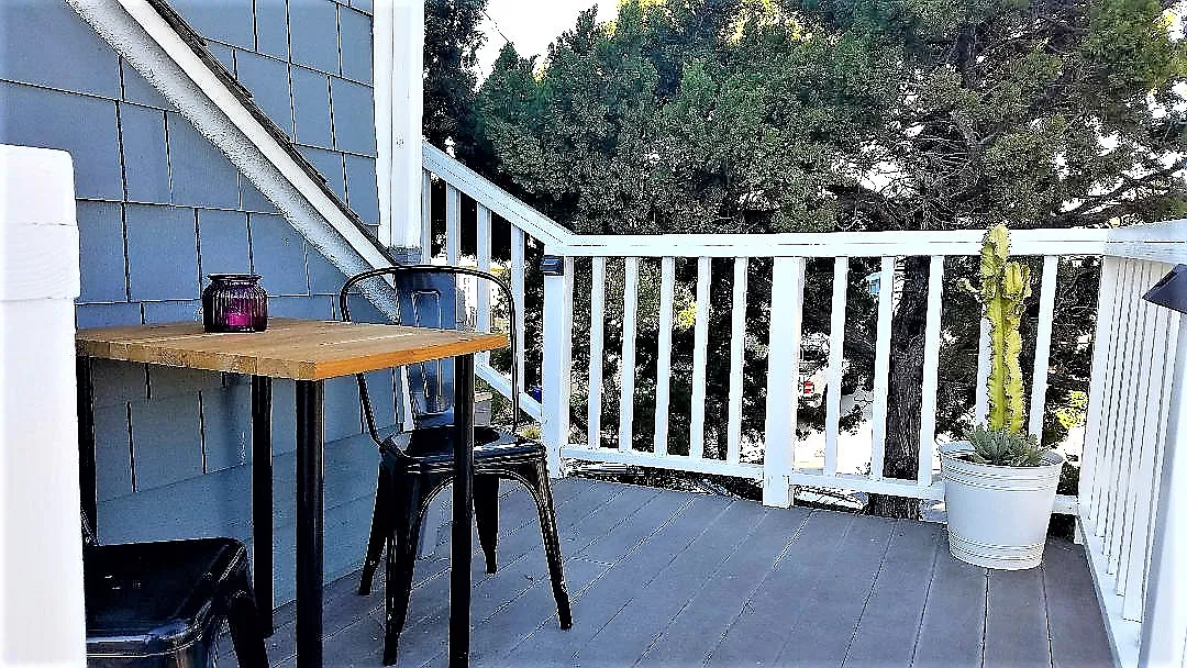 Granada Avenue - 3 - (2853 Hawthorn) — Photo 4