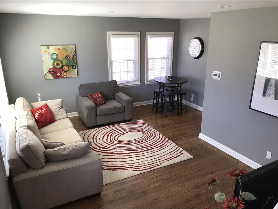 1st image of 2933 Yorkshire Blvd