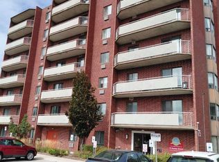75 Huxley St #205, London, ON N6J 4W7