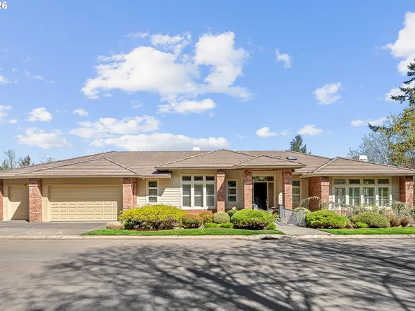 57 Hidalgo St, Lake Oswego, OR 97035