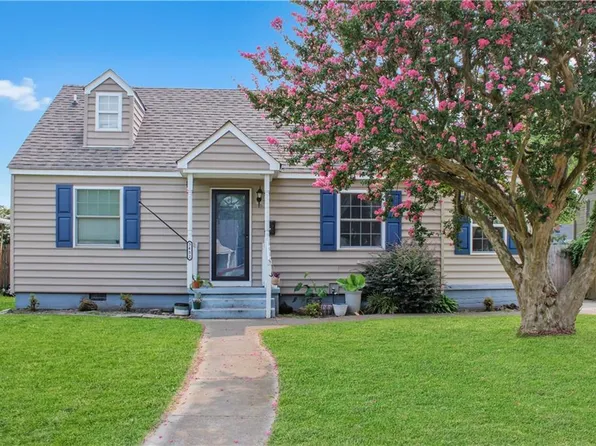 3452 W Bonner Dr, Norfolk, VA 23513