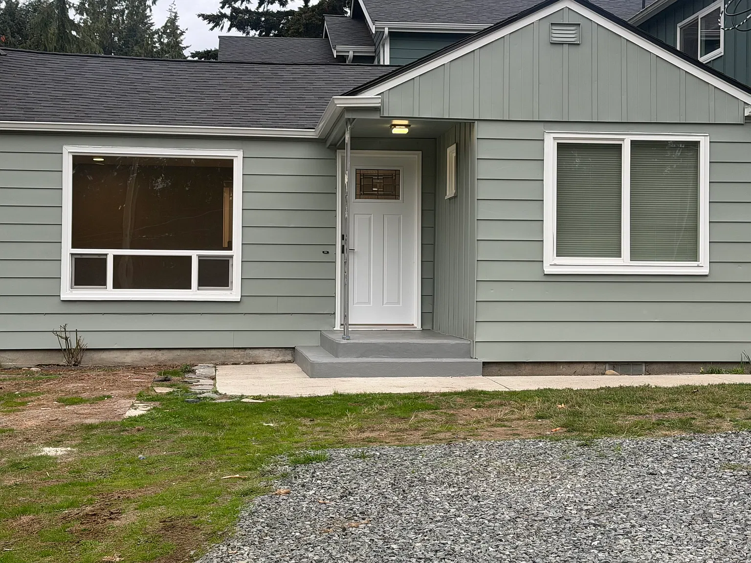 2 bed, 1.5 bath, 800 sqft, $3,000 — Photo 2