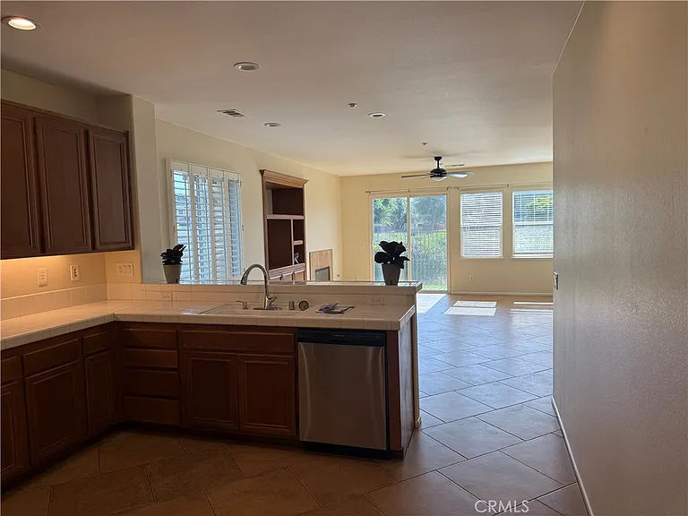 11018 Veach St — Photo 9
