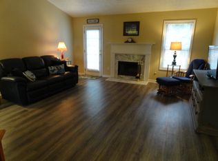 925 Grace Dr, Lawrenceville, GA 30043