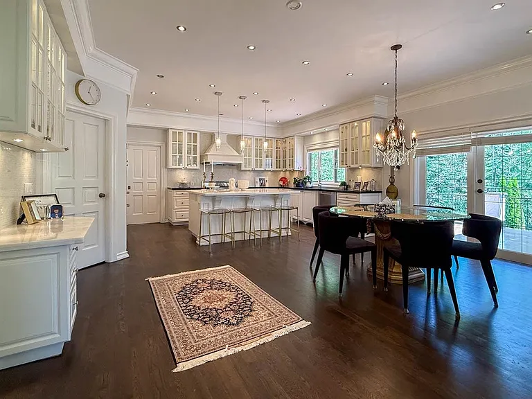 1249 Chartwell Pl — Photo 8