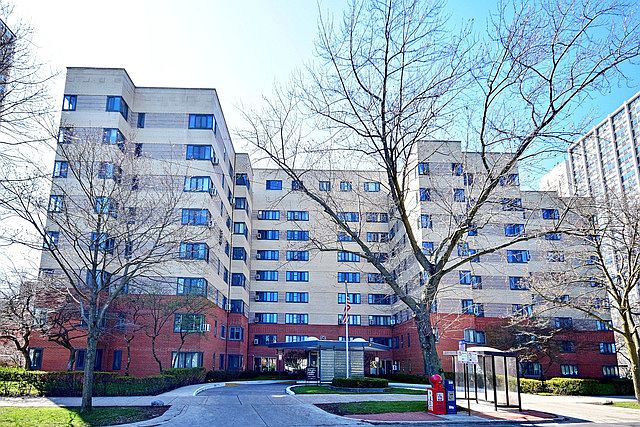 1st image of 5040 N Marine Dr APT A1