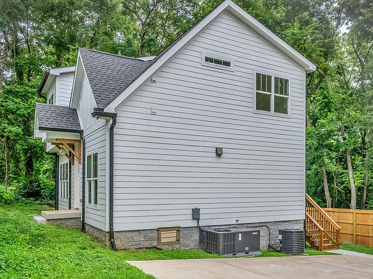 6519 Thunderbird Dr #B — Photo 7