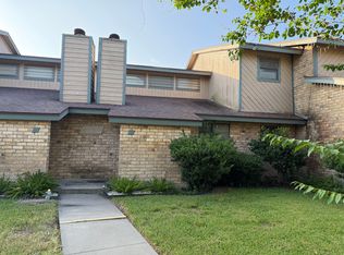 5180 Middlecoff Rd APT C, Corpus Christi, TX 78413