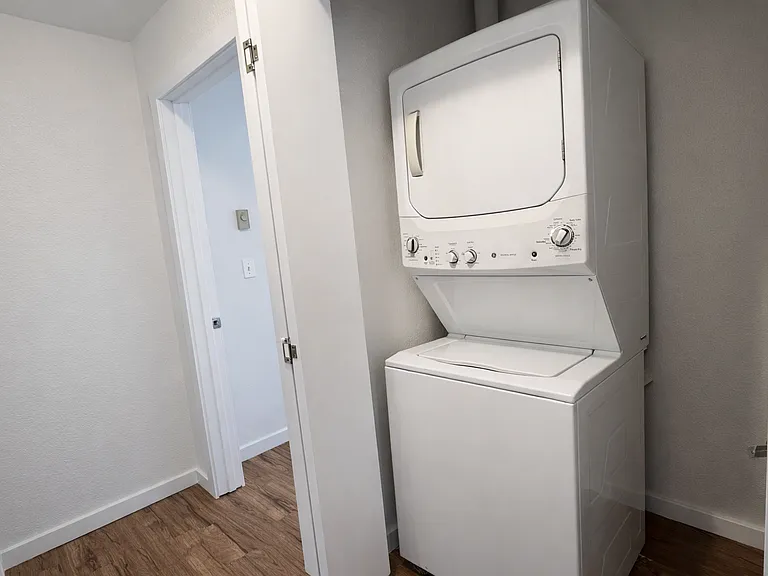 5237 Fauntleroy Way SW #102 — Photo 8