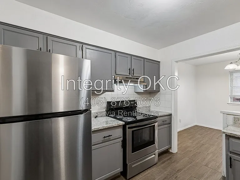8514 Candlewood Dr — Photo 11