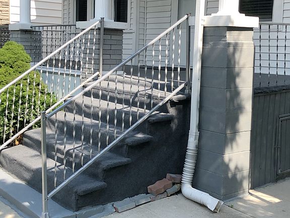4th image of 3414 Evaline St