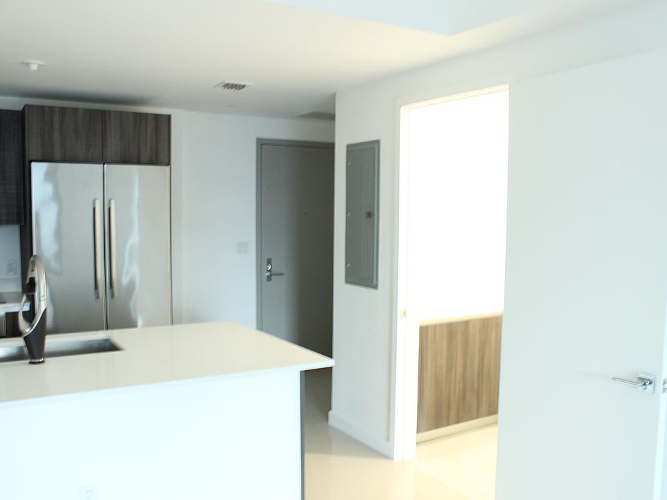 1st image of 488 NE 18th St Unit 206
