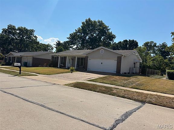 2nd image of 2408 Whitshire Dr