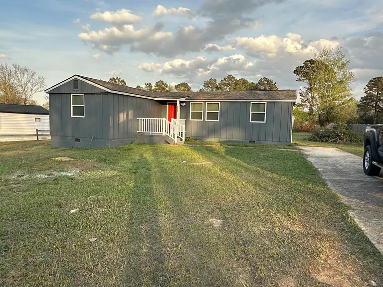 610 Pine Log Rd — Photo 1