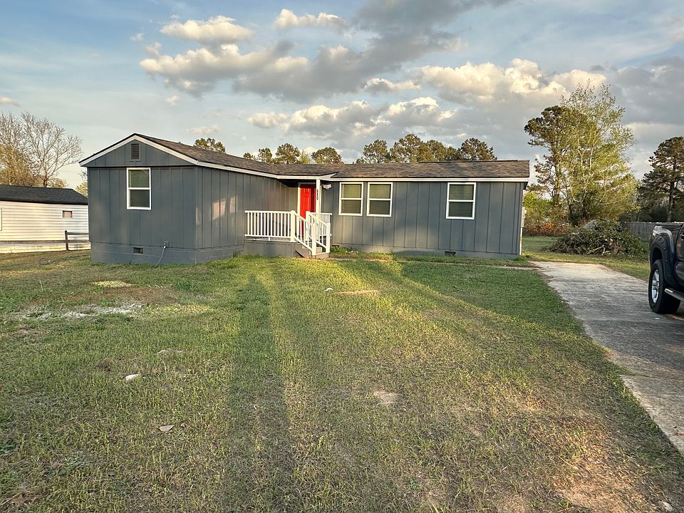 1st image of 610 Pine Log Rd