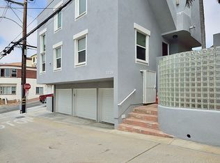 3220 Crest Dr, Manhattan Beach, CA 90266
