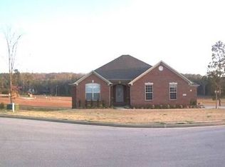 177 Eagle Wing Dr, Decatur, AL 35603