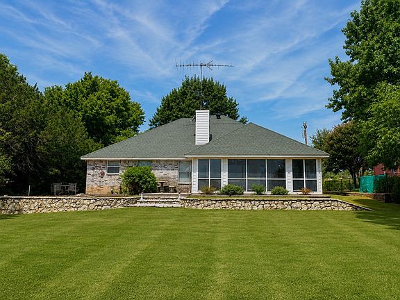 2nd image of 7066 Golf Dr