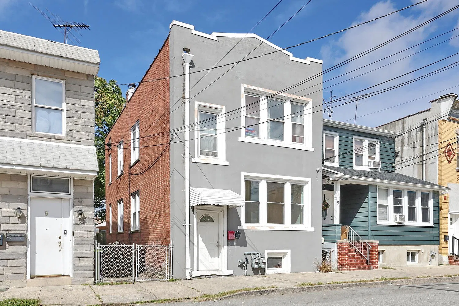 2 bed, $2,100 — Photo 2