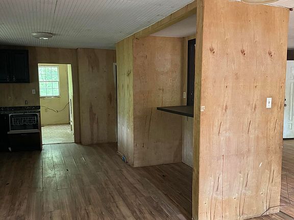 5th image of 780 Bellamy Rd