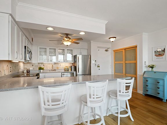 4th image of 3600 N Lake Shore Dr APT 2114