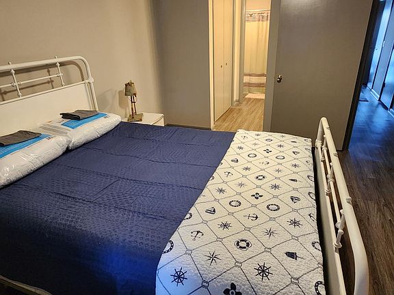 Queen bed with full bath and large closets