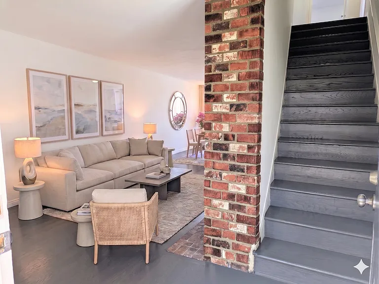 129 Marguerita Ave #J — Photo 2