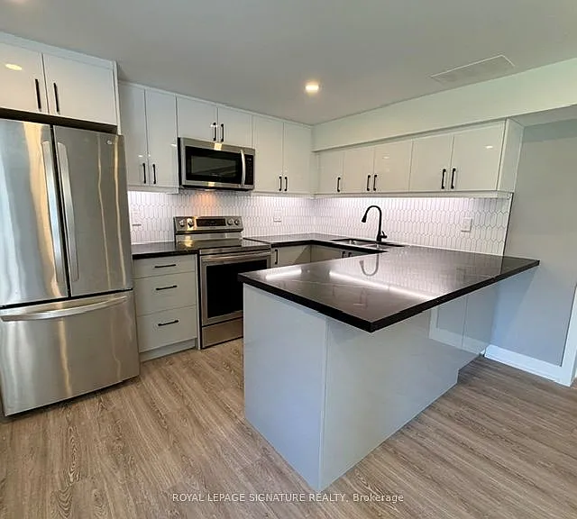 61 Anewen Dr #LOWER — Photo 5