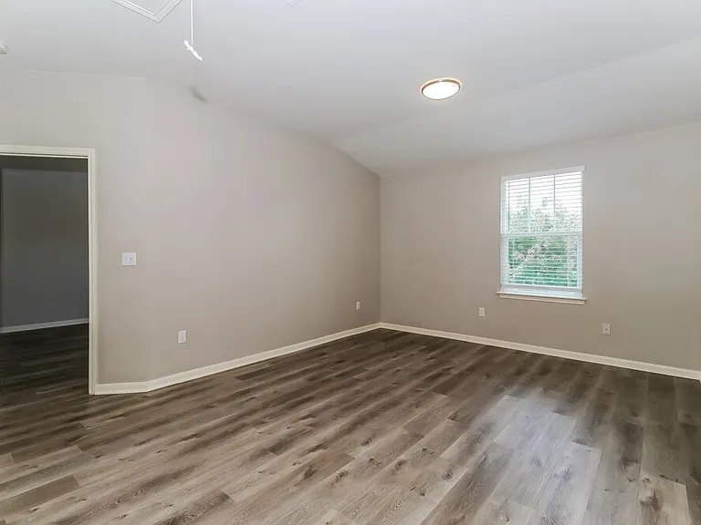388 Musgrav — Photo 15