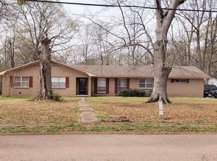 109 N McSweyn Pl, Bruce, MS 38915