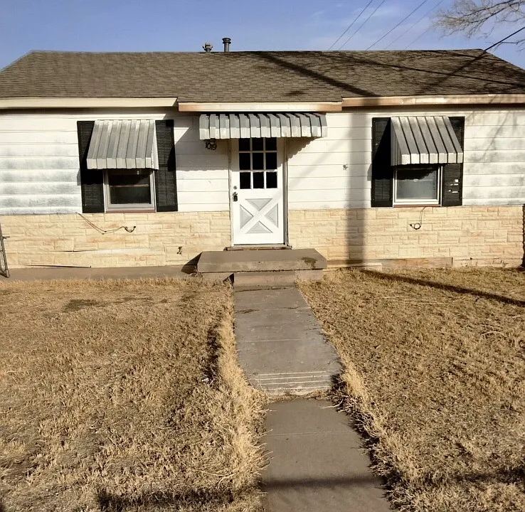 1019 Ricks St