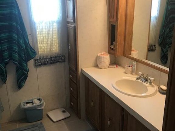 5th image of 40 Richwood Ter #430