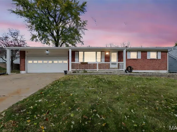 1409 Belleau Lake Dr, O'Fallon, MO 63366