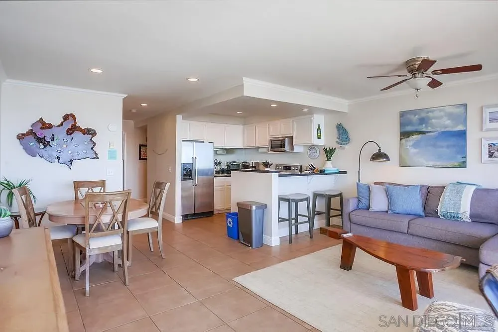 Del Mar Shores Terrace — Photo 4