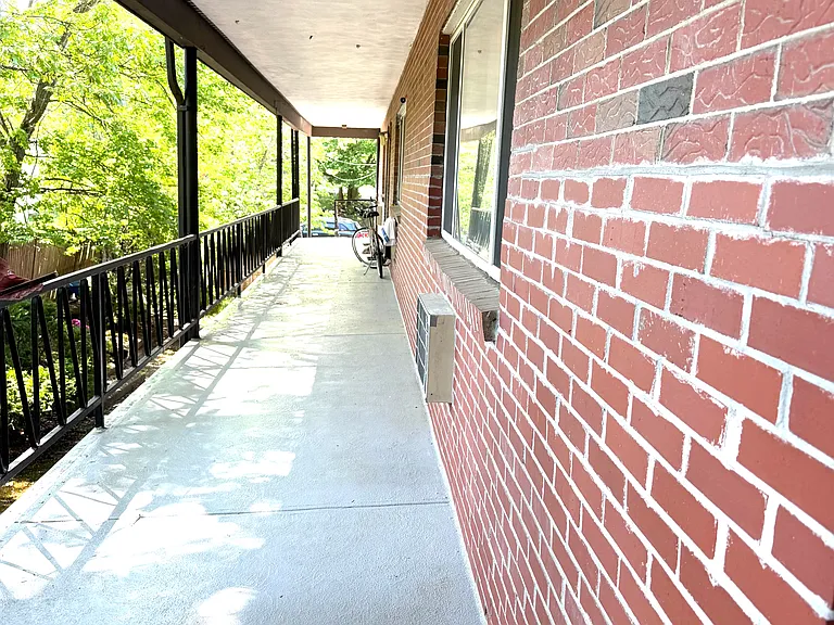 72 W Shore Rd #207 — Photo 17