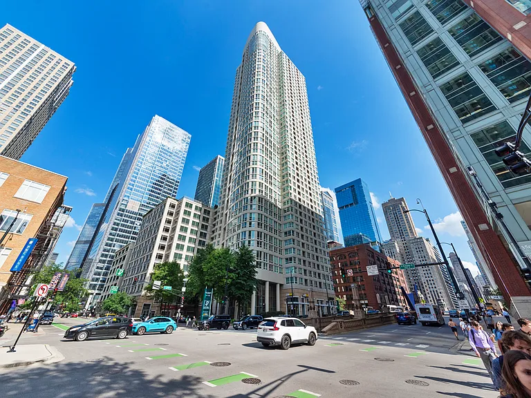 345 N La Salle Dr #2203 — Photo 10