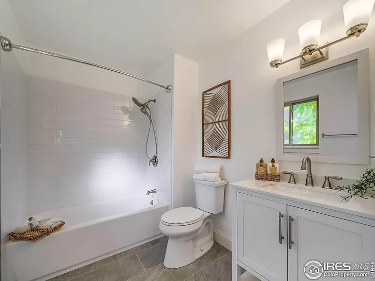 8301 Chase Dr — Photo 6