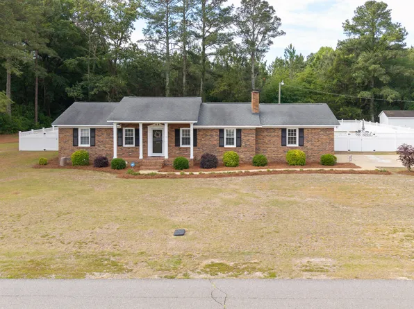 309 W Turlington Street, Salemburg, NC 28385