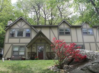 25 Green Apple Rd, Sparta, NJ 07871