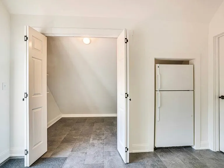 37 Pinecrest Dr #A — Photo 4