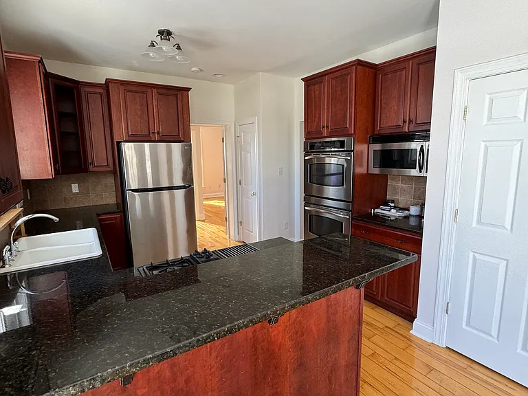 11238 Lake Shore Ct — Photo 23