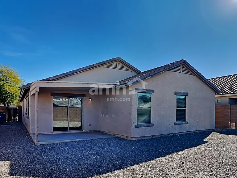 2324 S 238th Ln — Photo 17