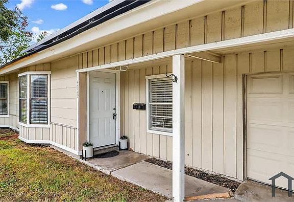 3rd image of 4729 Prinston Dr