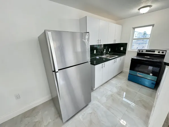 761 NW 101st St, Miami, FL 33150