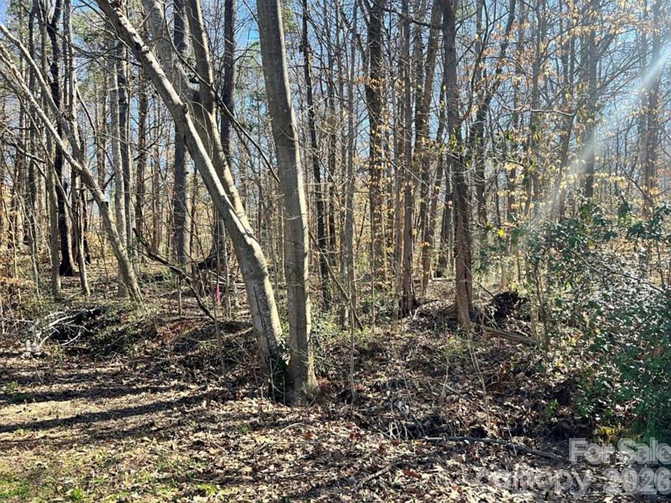 1st image of 2 Lurecliff Pl